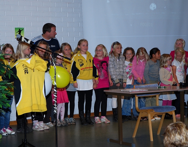 2009_1011_15.JPG - F00/01