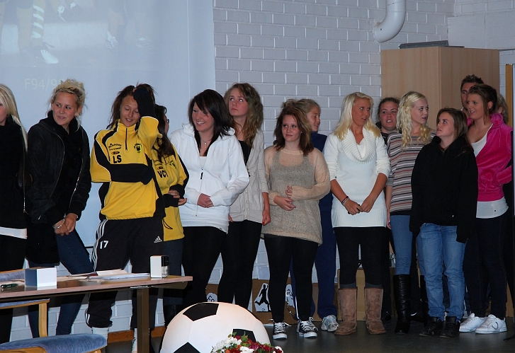 2009_1011_53.JPG - F94