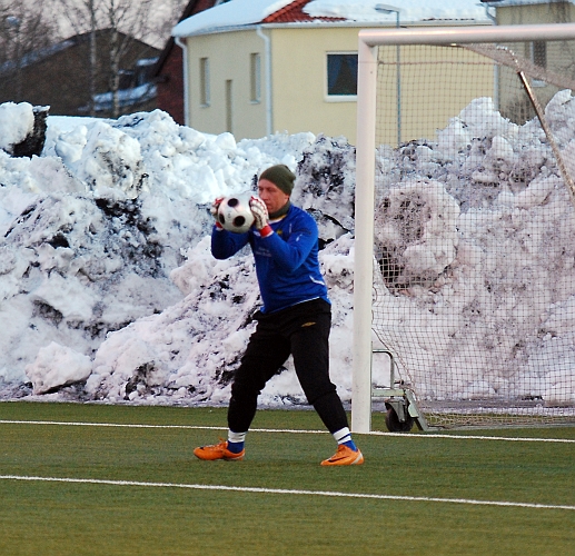 2010_0313_25.JPG - Målvaktsbyte inför 2:a halvlek, nyförvärv från FK Bosna Almir Masinovic