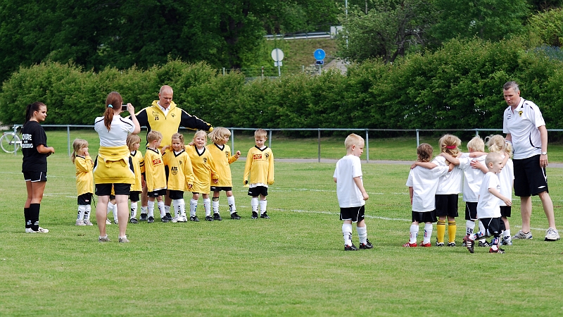 2010_0605_03-16.JPG - P/F04 Internmatcher