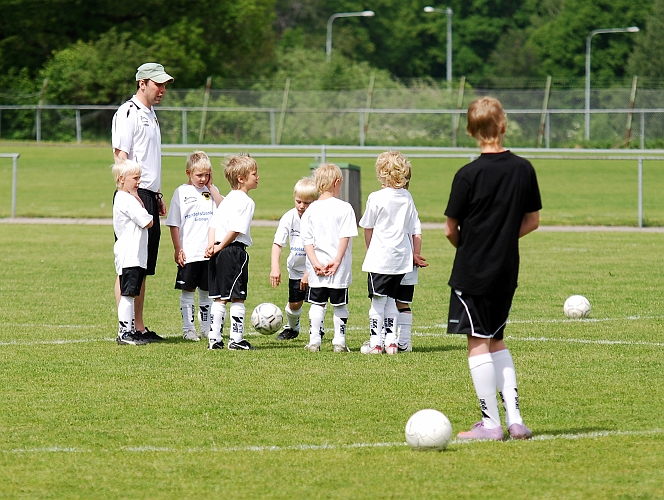 2010_0605_08-03.JPG - P03 Internmatcher