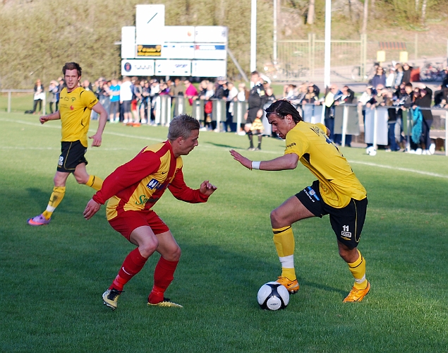 2011_0429_07.JPG - Rio Babovic utmanar sin back