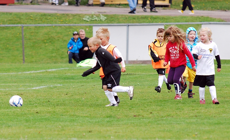 2011_0528_01-09.JPG - P/F06 Internmatch