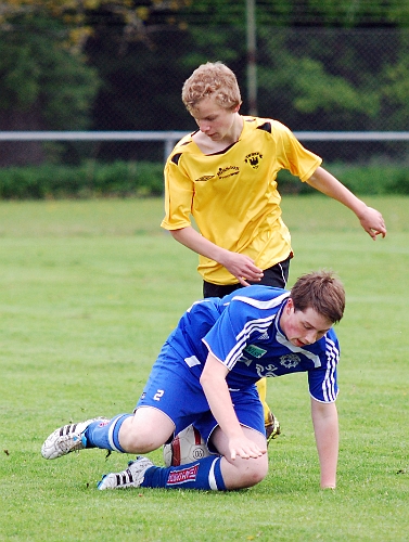 2011_0528_02-05.JPG - P96 - Frövi IK