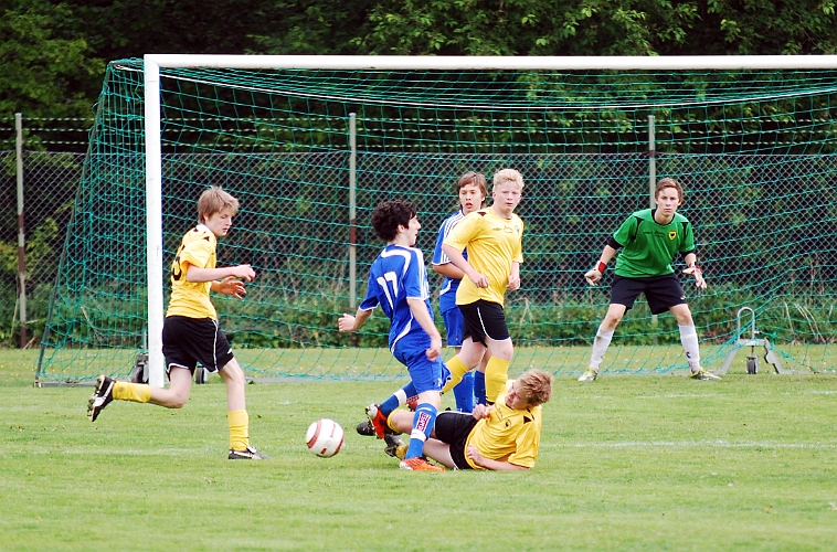 2011_0528_02-08.JPG - P96 - Frövi IK