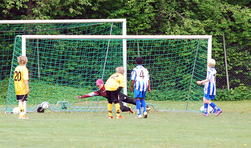 2011_0528_03-04.JPG - P00 - Forsby FF