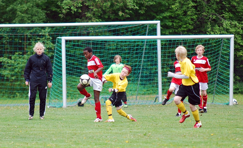 2011_0528_06-05.JPG - P99 - Hallstahammar SK