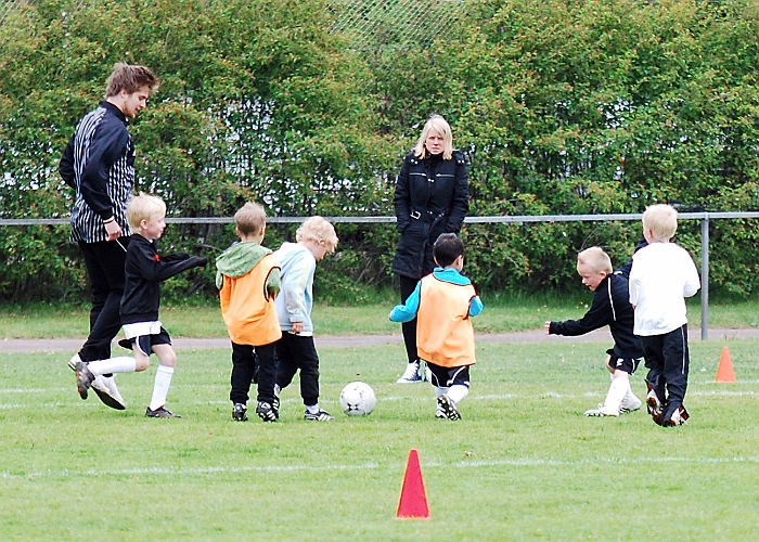 2011_0528_07-04.JPG - P05 Internmatch