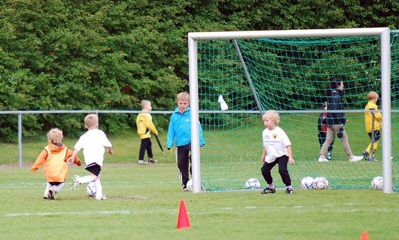 2011_0528_07-05.JPG - P05 Internmatch