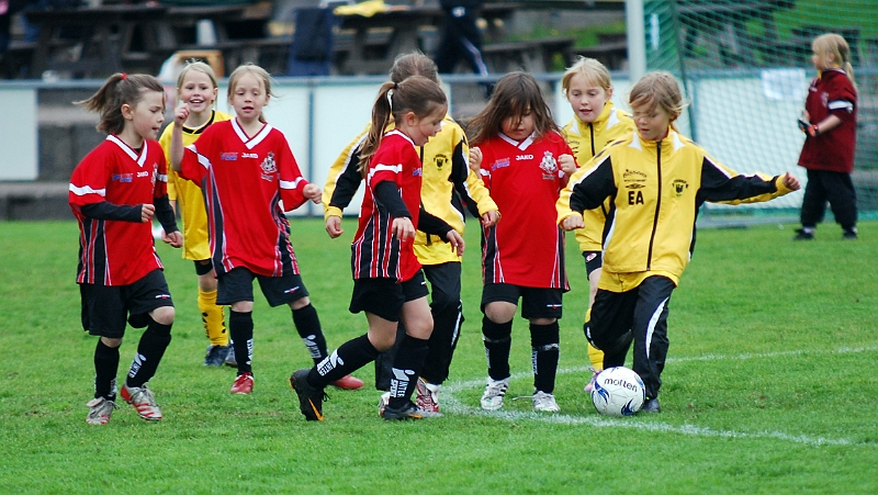 2011_0528_08-02.JPG - F03 - Kungsör BK