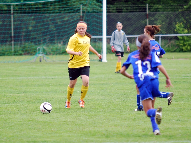 2011_0528_10-11.JPG - F98 - Ekeby BK