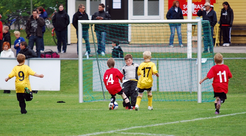 2011_0528_11-07.JPG - P03 - Kungsör BK