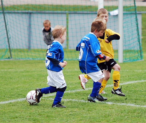 2011_0528_15-04.JPG - P04 - Götlunda IF