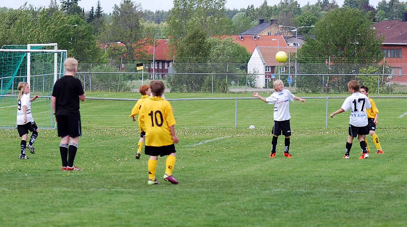 2011_0528_18-01.JPG - P01 - Kolsva IF