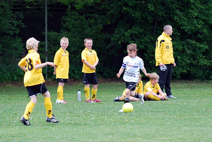 2011_0528_18-02.JPG - P01 - Kolsva IF