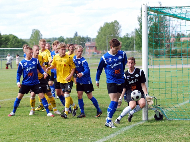 2011_0618_25.JPG - En hörna som blev lite låg och kort