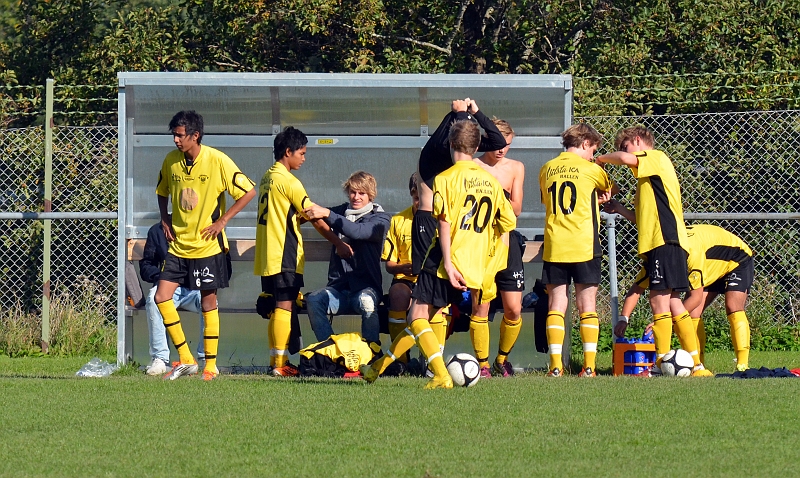 2011_0917_01.JPG - Förberedelse inför matchstart