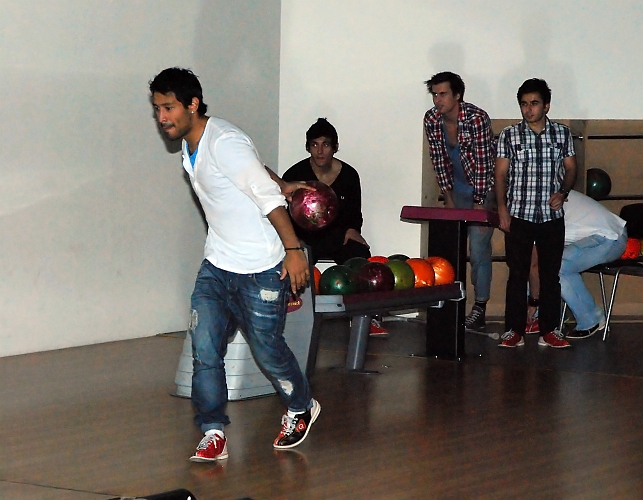 2011_1112_40.JPG - Herrarnas Bowling