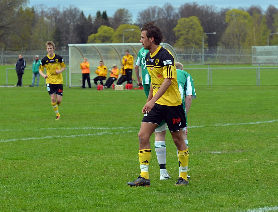 2012_0505_14.JPG - En nöjd målgörare efter nickmålet