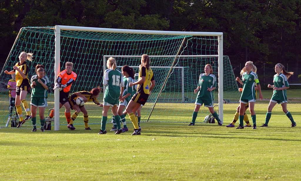 2012_0530_12.JPG - Nära ett mål för Södra men bollen tar på Malin Åhl . . . .