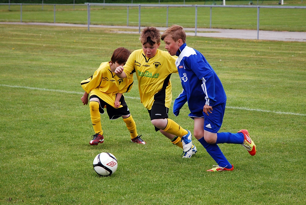 2012_0602_01-12.JPG - P02 - Frövi IK