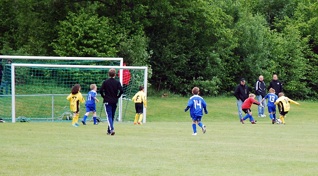 2012_0602_01-15.JPG - P02 - Frövi IK