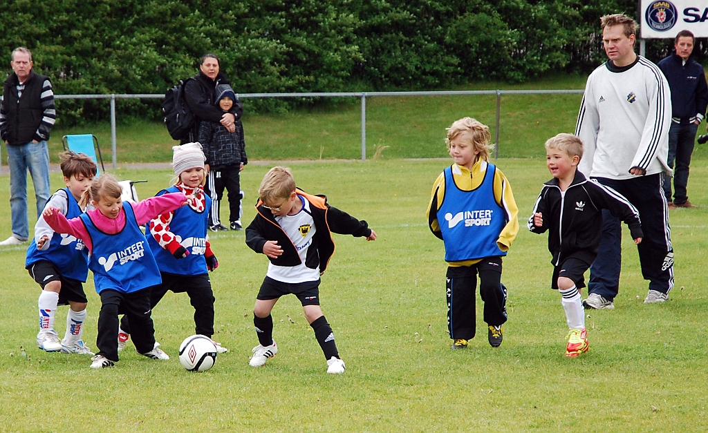 2012_0602_02-02.JPG - P/F07 - Internmatcher