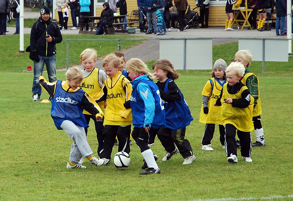 2012_0602_03-02.JPG - P/F06 - Internmatcher