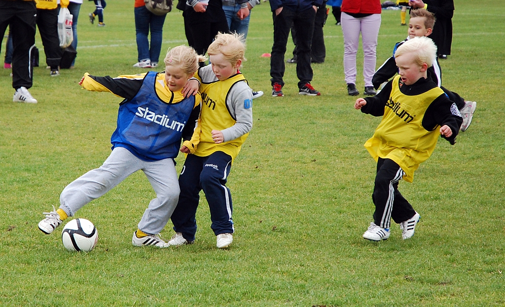 2012_0602_03-04.JPG - P/F06 - Internmatcher