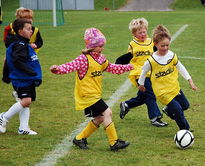 2012_0602_03-12.JPG - P/F06 - Internmatcher