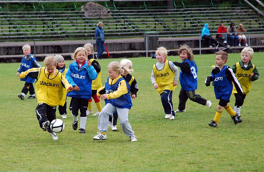 2012_0602_03-14.JPG - P/F06 - Internmatcher