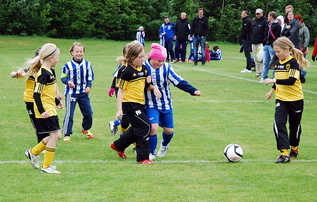 2012_0602_04-01.JPG - F03/04 - Forsby FF