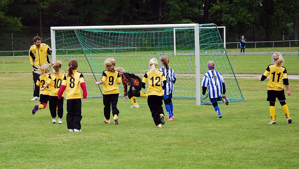 2012_0602_04-05.JPG - F03/04 - Forsby FF