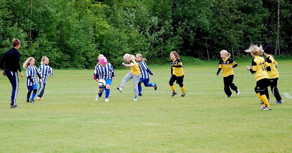 2012_0602_04-07.JPG - F03/04 - Forsby FF