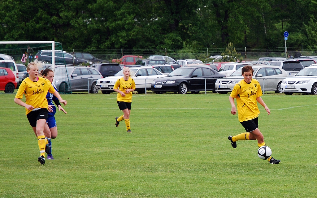 2012_0602_05-01.JPG - F98/99 - Forsby FF