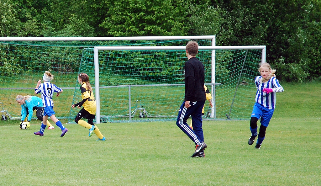 2012_0602_07-05.JPG - F01 - Forsby FF