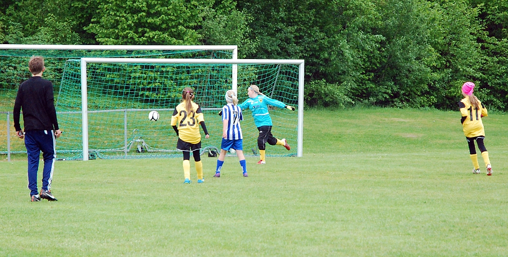 2012_0602_07-09.JPG - F01 - Forsby FF