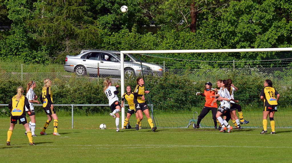 2012_0603_24.JPG - En farlig chans för BK30 men Södraförsvaret får undan bollen
