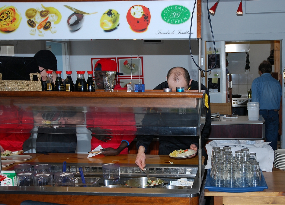 2013_0330_14.JPG - Lunch på Edithas, Asiatisk Buffé