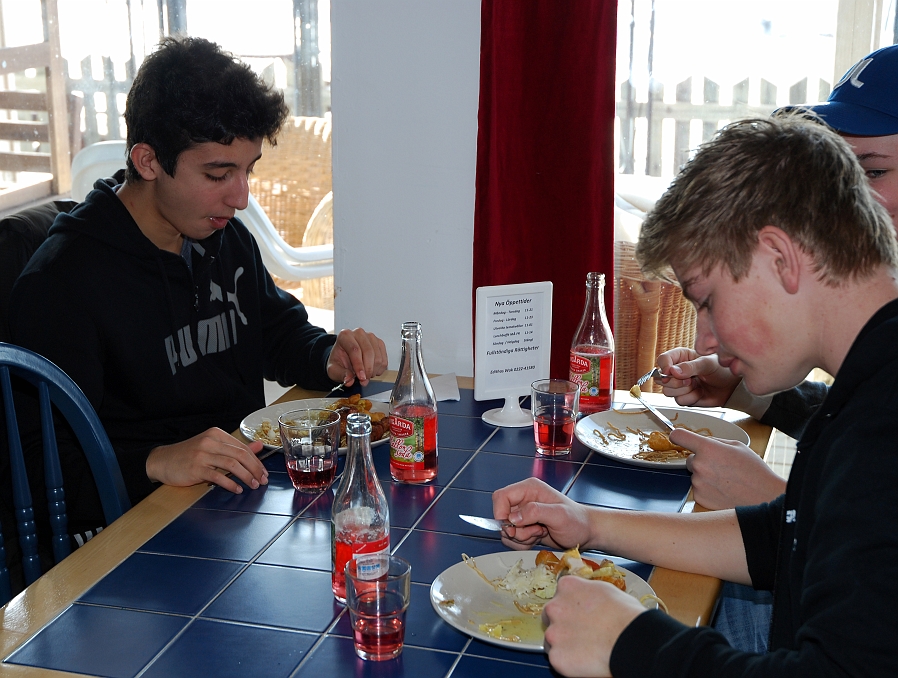 2013_0330_17.JPG - Lunch på Edithas, Asiatisk Buffé