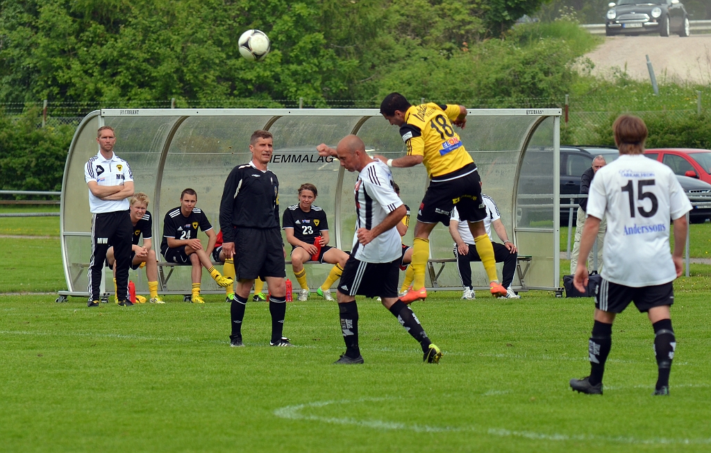 2013_0601_15.JPG - Hazhar Qorbani nickar undan bollen