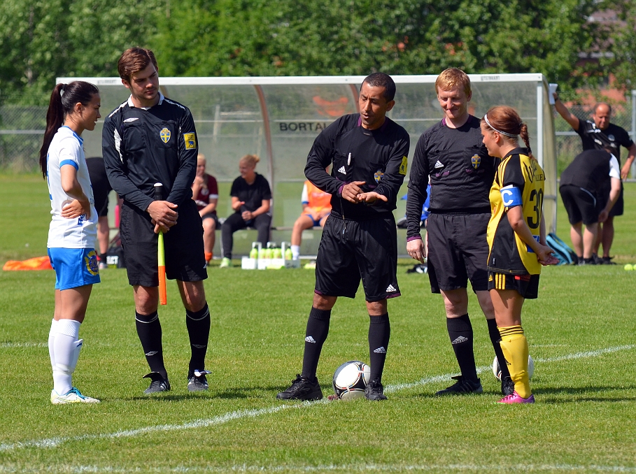 2013_0608_01.JPG - Slantsingling innan avspark