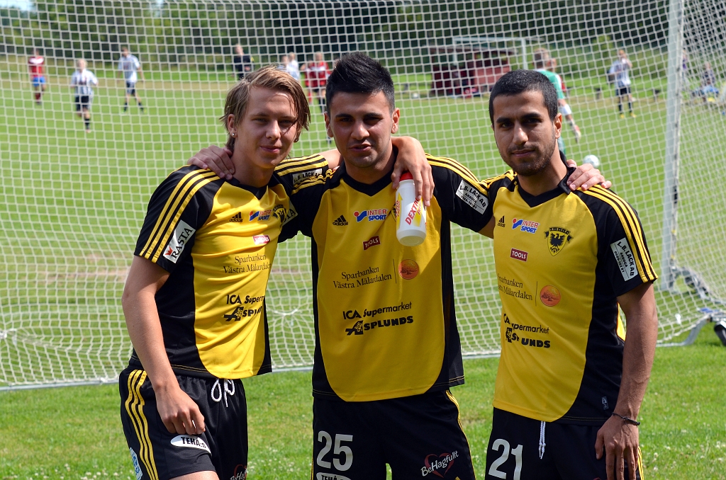 2013_0706_01.JPG - Samling innan första matchen