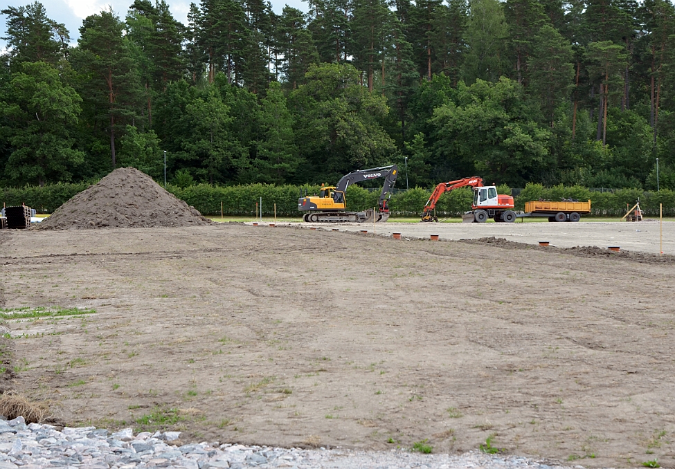 2014_0714_113838AA.JPG - Det är även mycket jobb vid sidan om planen