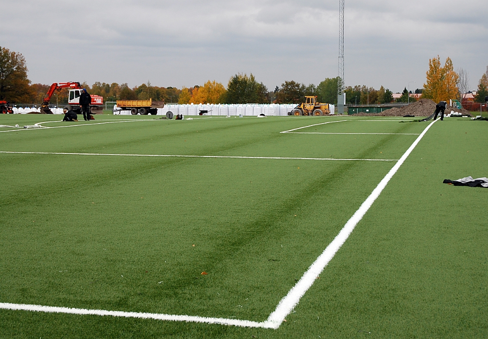 2014_1006_155254AA.JPG - Nu börjar linjerna komma på plats