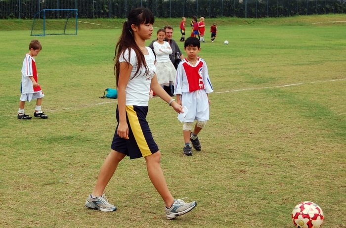 Fotboll-UNIS-Hanoi-010