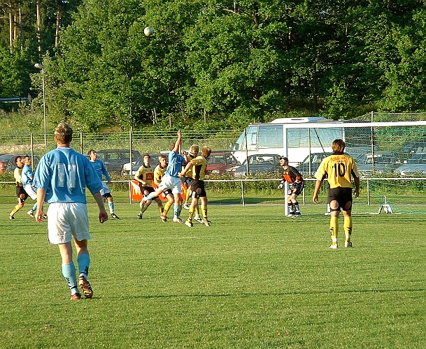 2003_0618_204005AA.JPG - Gideonsberg ligger på för en kvittering