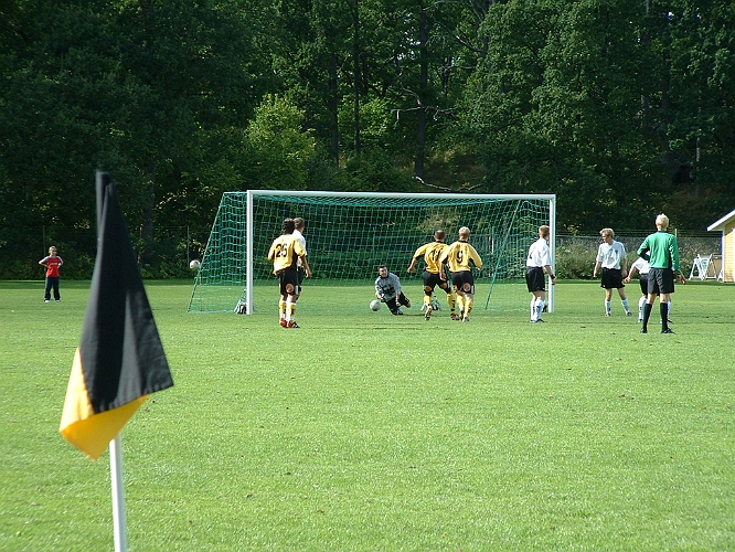 2003_0823_153115AA.JPG - Ytterligare arboga chans efter 30 min