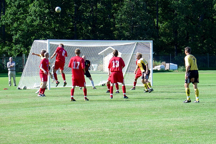 2004_0814_14.jpg - Arboga ligger på för en kvittering, men det vill sig inte riktig.