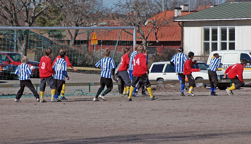2006_0415_05.JPG - En Södra hörna som blir resultatlös